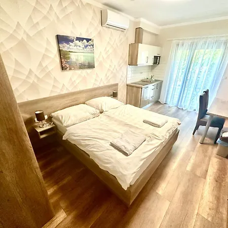 See Vendeghaz - Siófok Extérieur photo