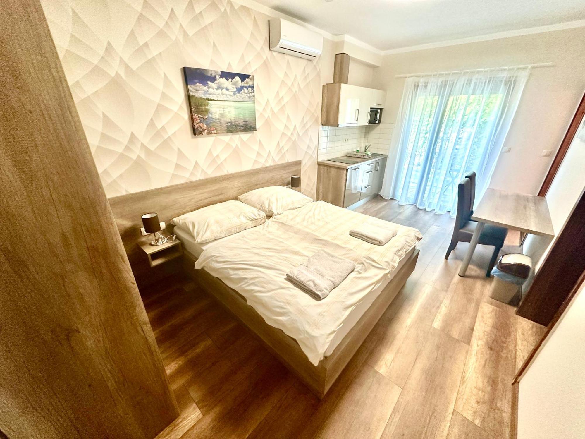 Panzió - 2* Siófok