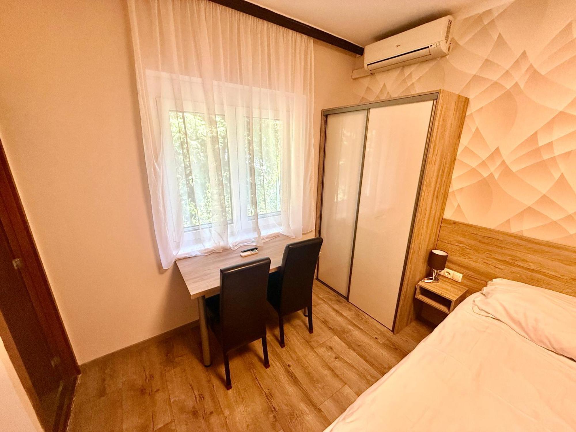 Bed & Breakfast Vendeghaz - 2*