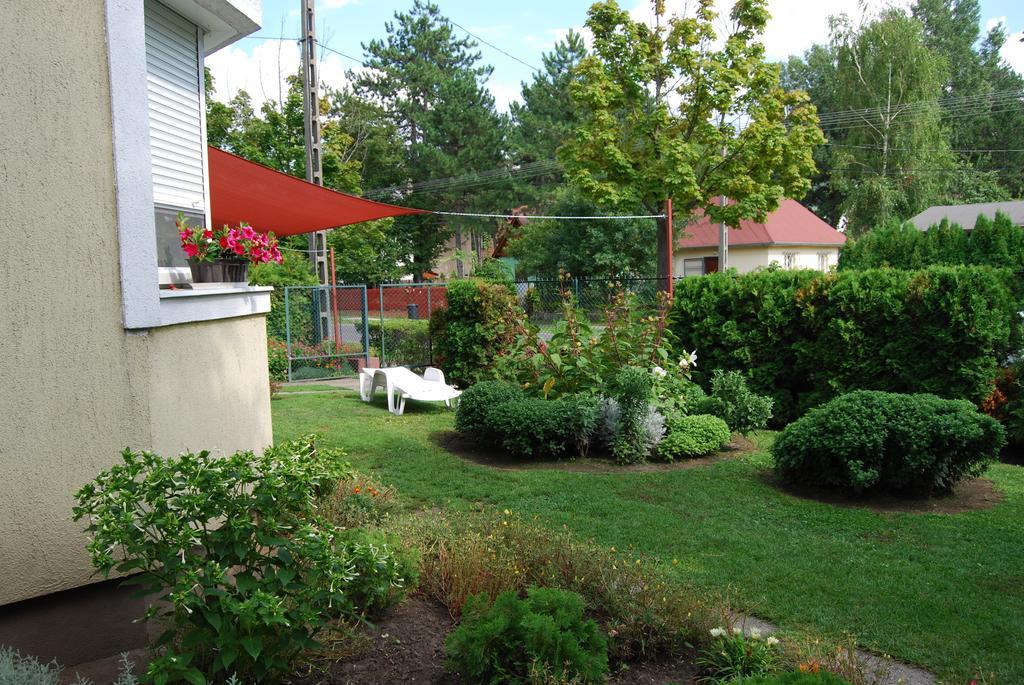 Vendeghaz - Bed & Breakfast 2*